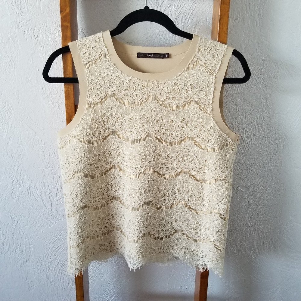 Azelhazel neoprene and Lace Tank top Size Small